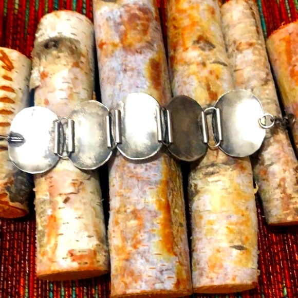 VINTAGE METAL CONCHE STONE BRACELET - Picture 5 of 7